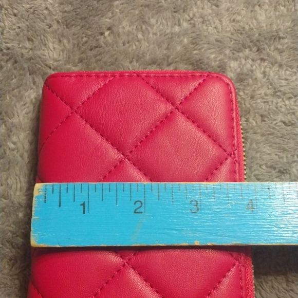 NWT Park Ave Collections Woman's Wallet - Picture 7 of 7